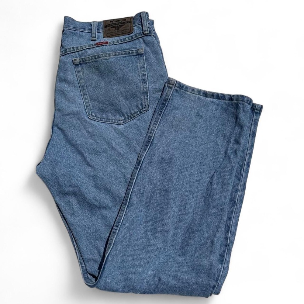Wrangler blue denim jeans - 36 x 32